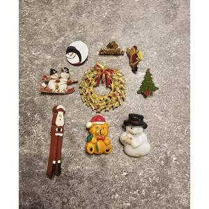Christmas Brooch Lot